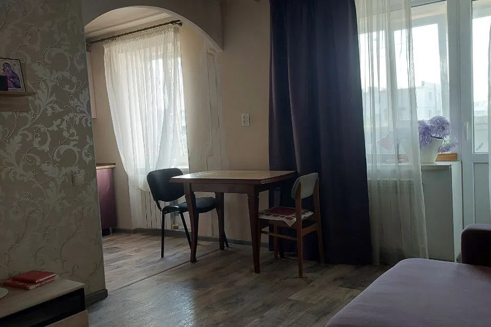Продаётся 3-комнатная квартира, 56 м²