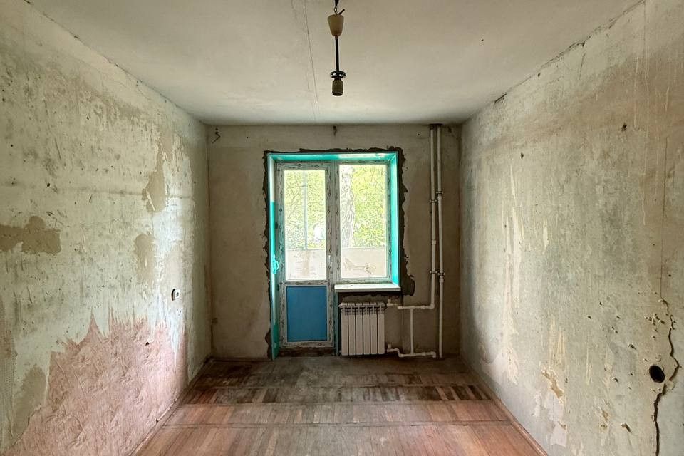 Продаётся 4-комнатная квартира, 77.8 м²