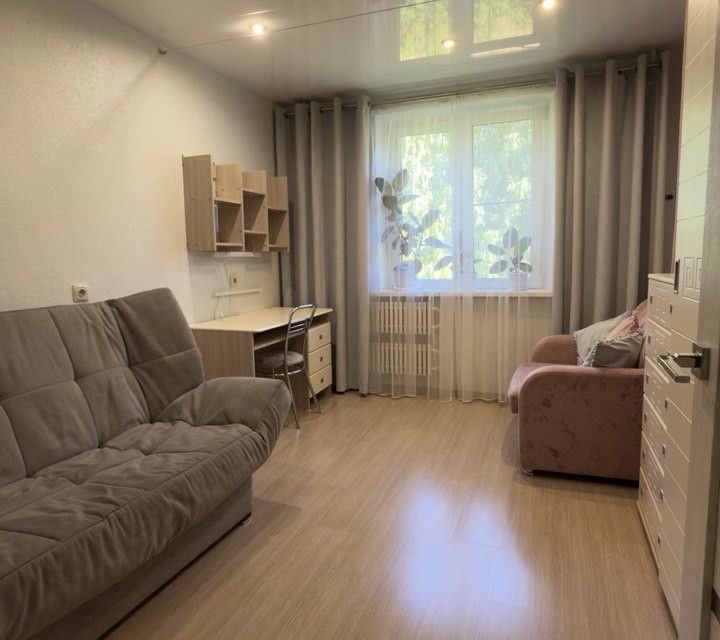 Продаётся 2-комнатная квартира, 49.7 м²