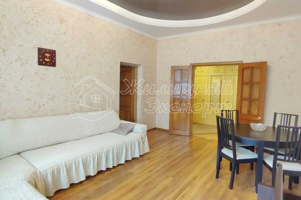 Продаётся 4-комнатная квартира, 79 м²