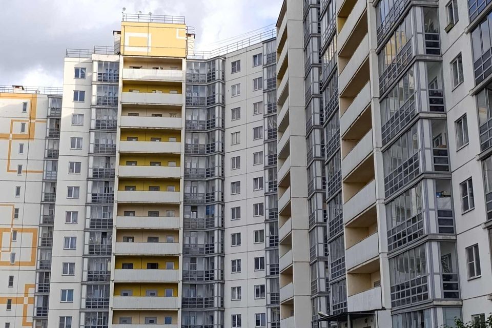 Продаётся 1-комнатная квартира, 41.8 м²