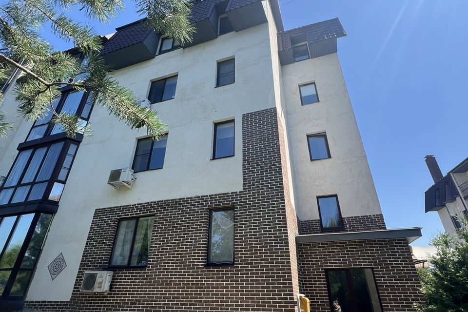 Продаётся 3-комнатная квартира, 89.2 м²