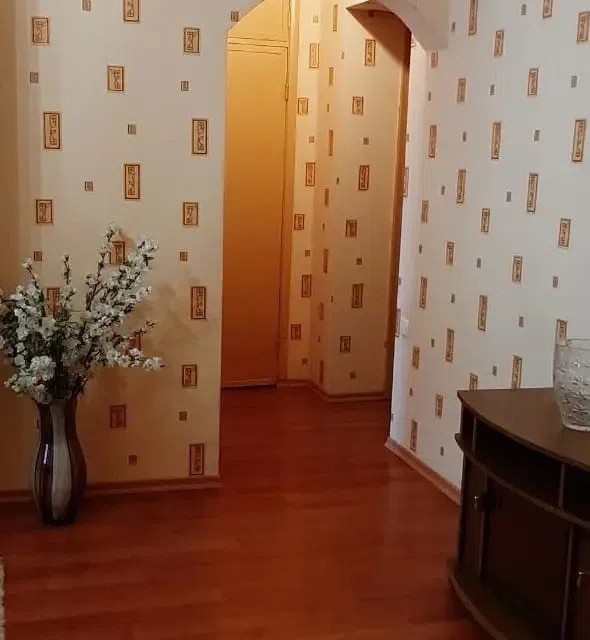 Продаётся 3-комнатная квартира, 56 м²