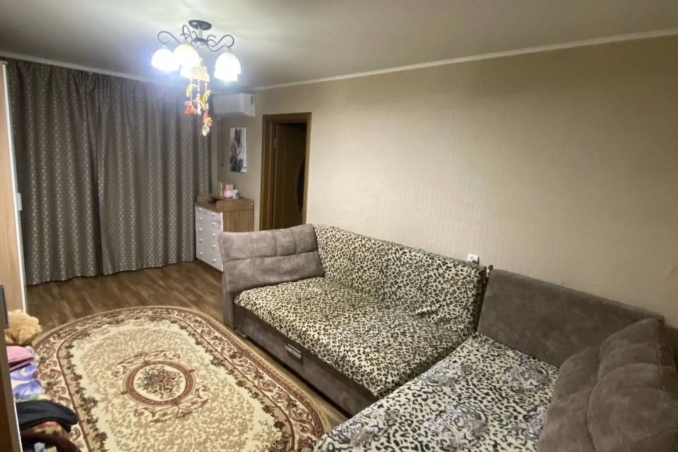 Продаётся 3-комнатная квартира, 57 м²