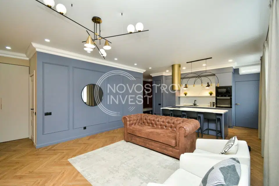 Продаётся 4-комнатная квартира, 110.6 м²