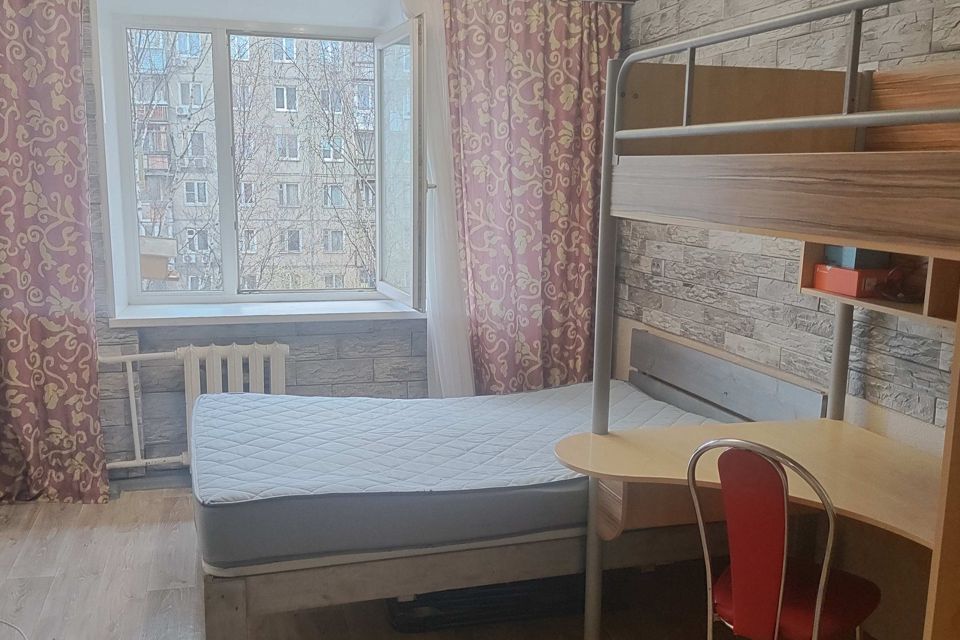 Сдаётся комната в 4-комн. квартире, 17.2 м²