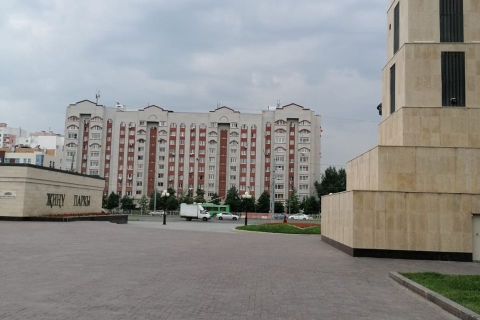 Продаётся 2-комнатная квартира, 67.8 м²