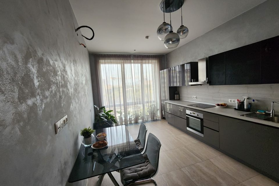 Продаётся 3-комнатная квартира, 96 м²