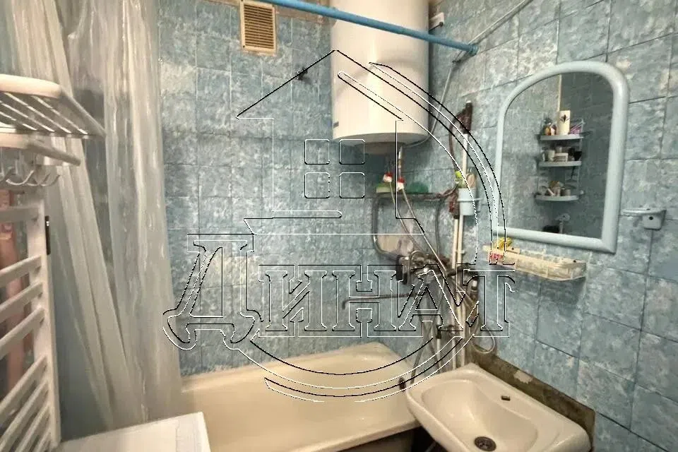 Продаётся 3-комнатная квартира, 57.8 м²