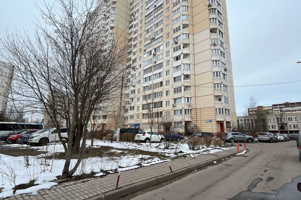 Продаётся 1-комнатная квартира, 49.4 м²