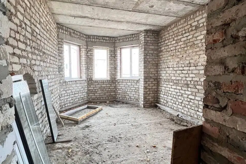 Продаётся 2-этажный дом, 325 м²