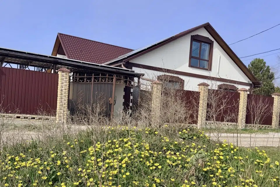 Продаётся 2-этажный дом, 199.7 м²