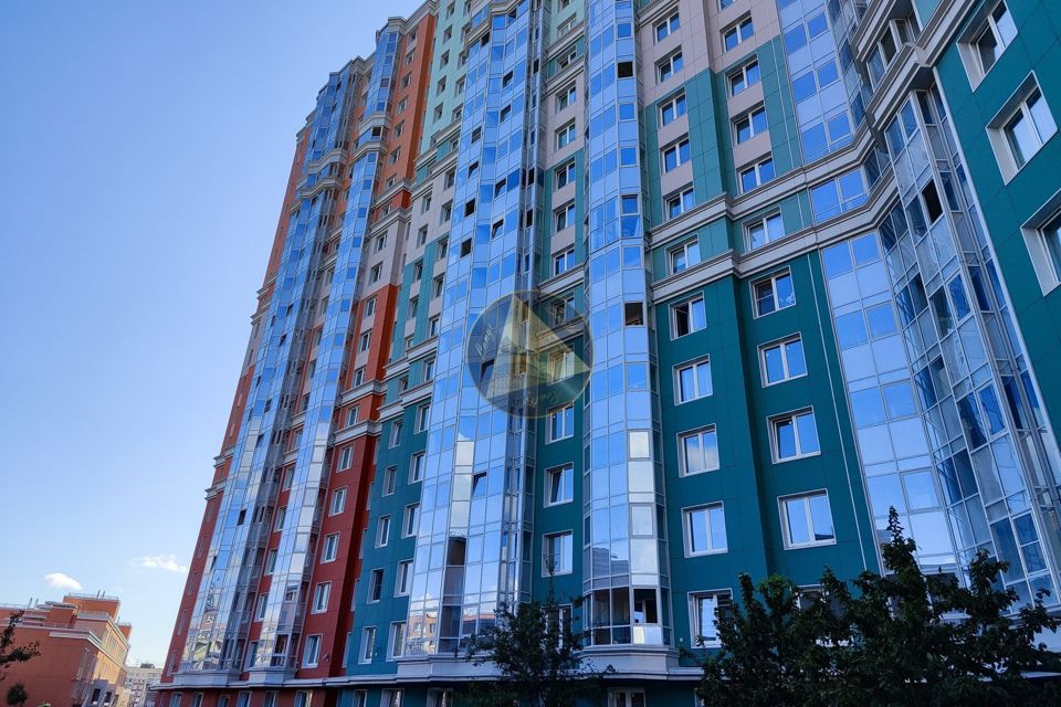Продаётся 3-комнатная квартира, 100.7 м²
