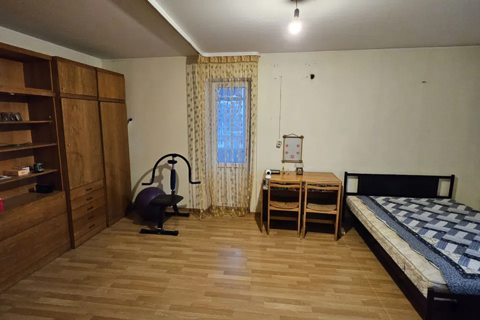 Продаётся 1-комнатная квартира, 41 м²