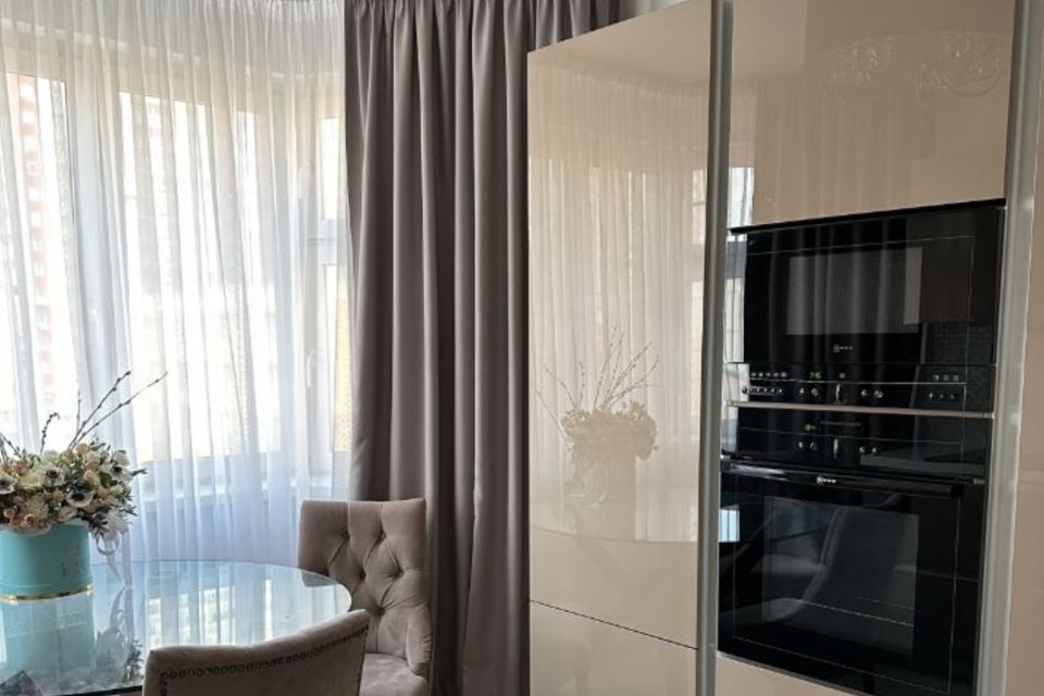 Продаётся 3-комнатная квартира, 73.7 м²