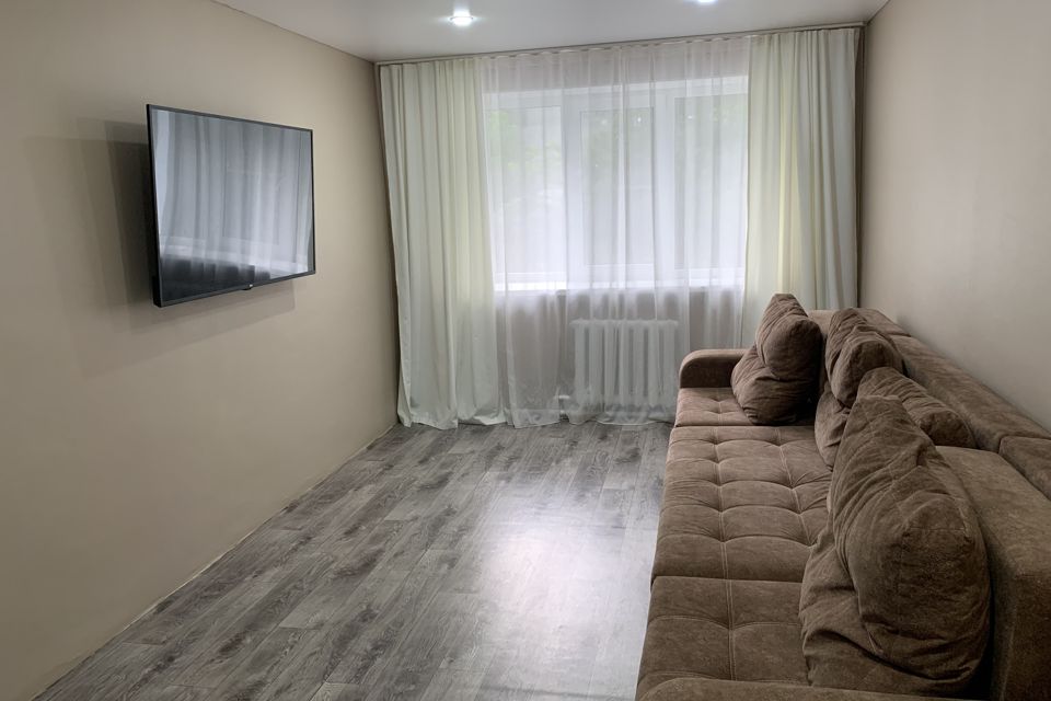 Продаётся 3-комнатная квартира, 57 м²
