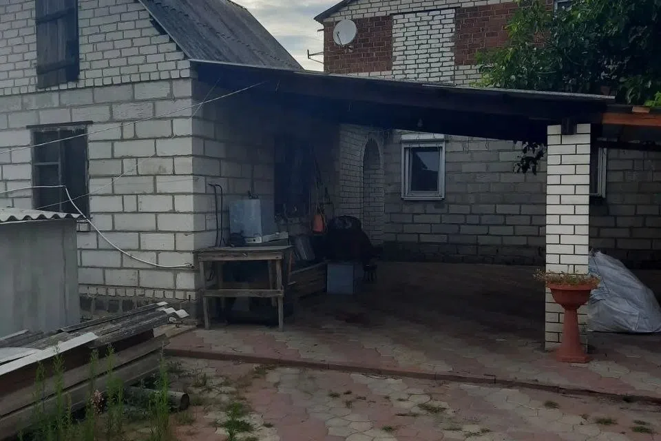 Продаётся 2-этажный дом, 200 м²
