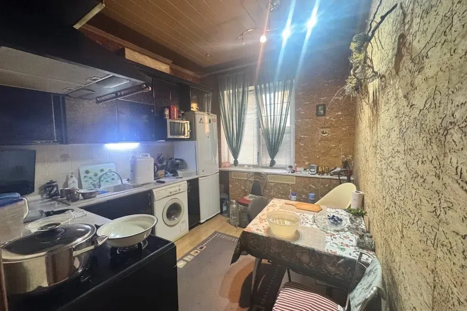 Продаётся 3-комнатная квартира, 76.7 м²