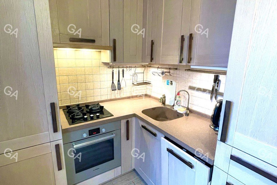 Продаётся 3-комнатная квартира, 59.6 м²