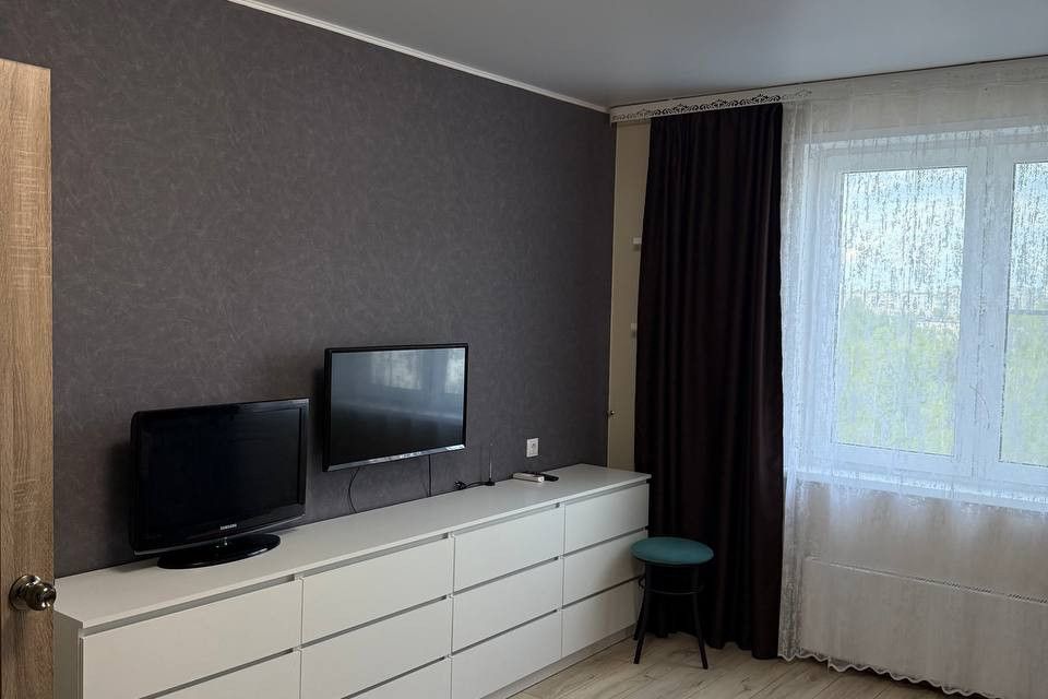 Сдаётся 1-комнатная квартира, 35 м²