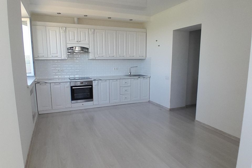 Продаётся 1-комнатная квартира, 49.8 м²
