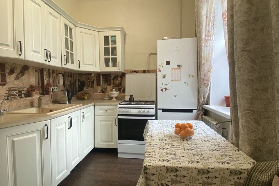 Продаётся 2-комнатная квартира, 62.5 м²
