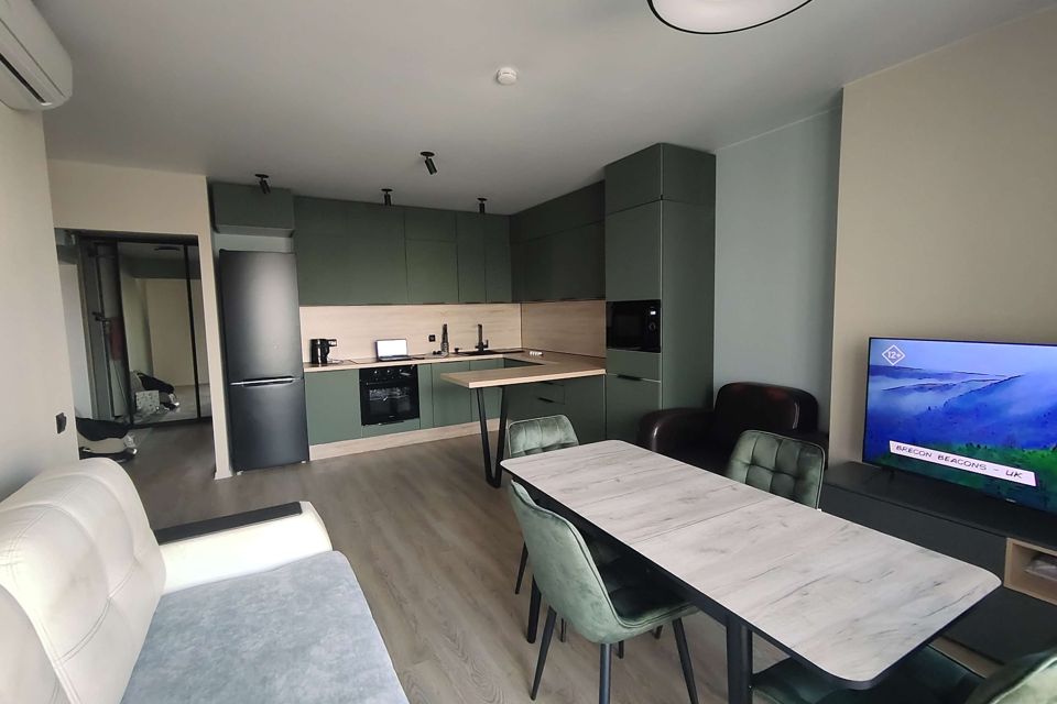 Сдаётся 3-комнатная квартира, 88 м²