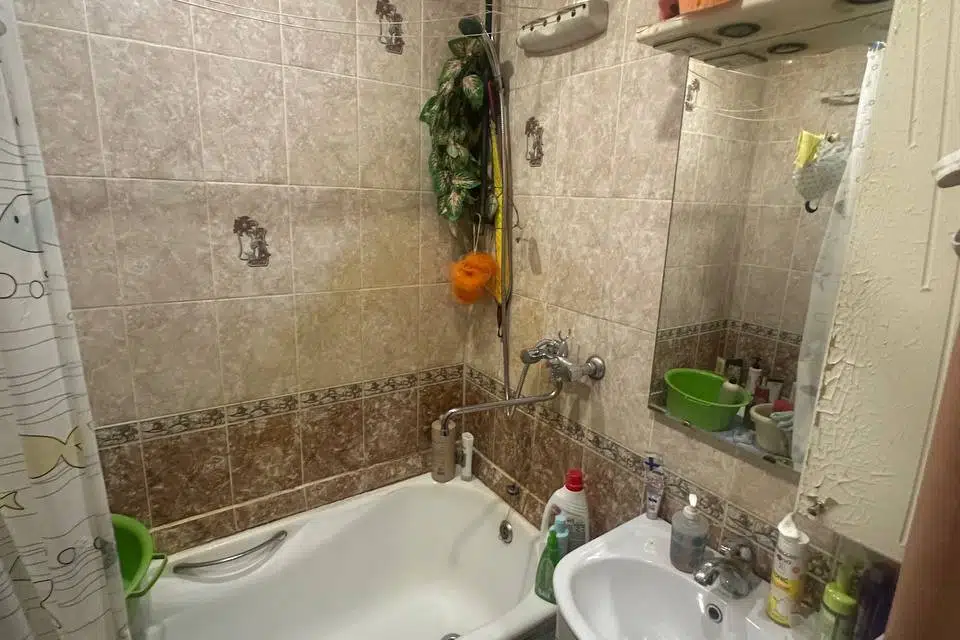 Продаётся 3-комнатная квартира, 62.9 м²