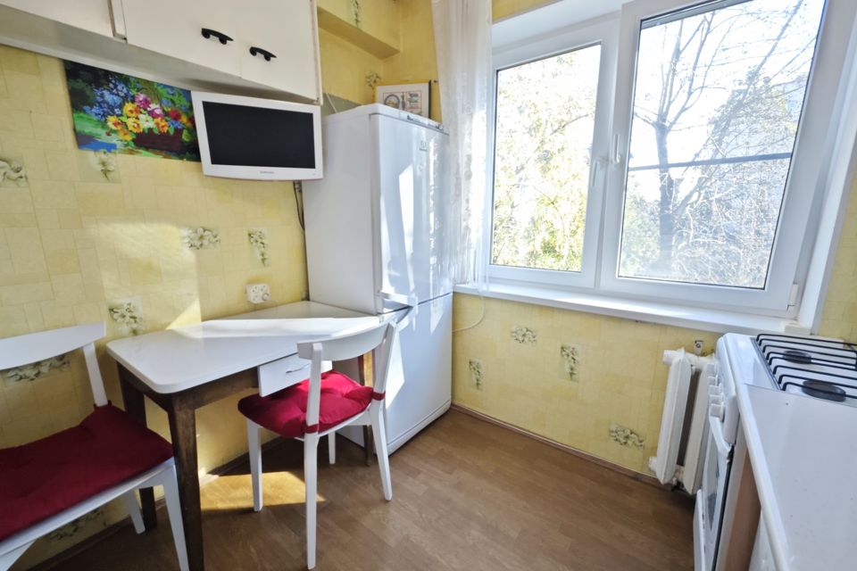 Продаётся 3-комнатная квартира, 55.5 м²