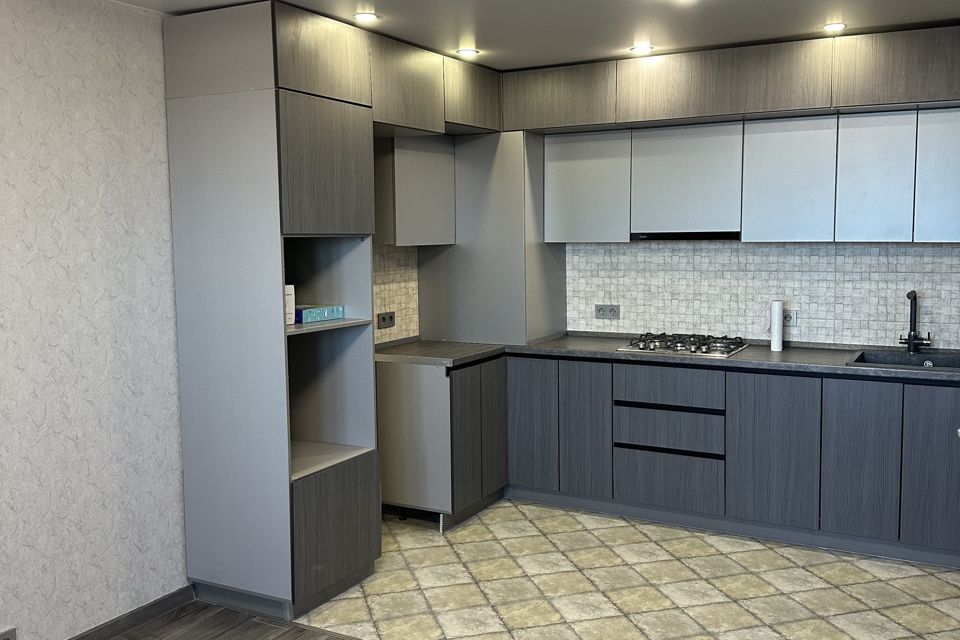 Продаётся 1-комнатная квартира, 43.2 м²