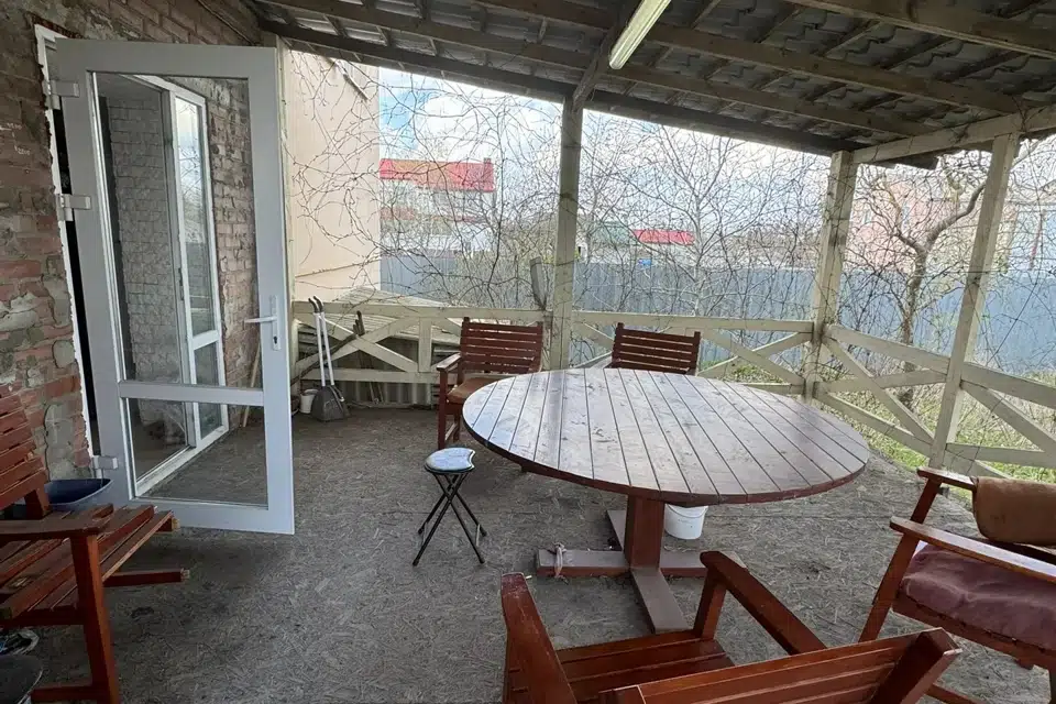 Продаётся 2-этажный дом, 235 м²