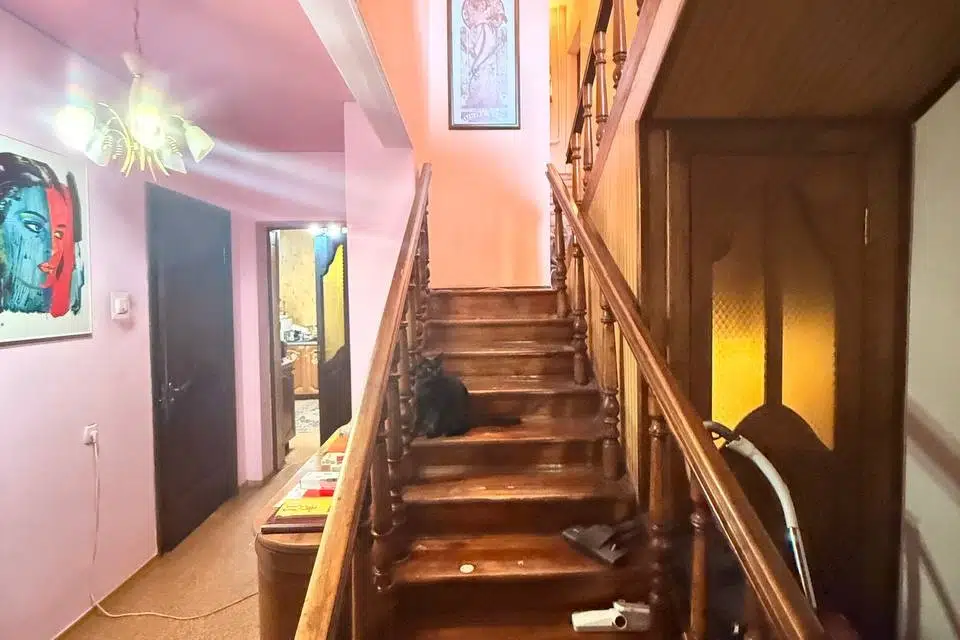 Продаётся 2-этажный дом, 170 м²
