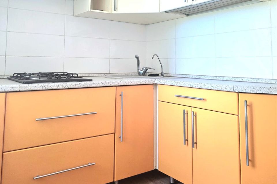 Продаётся 3-комнатная квартира, 57.4 м²