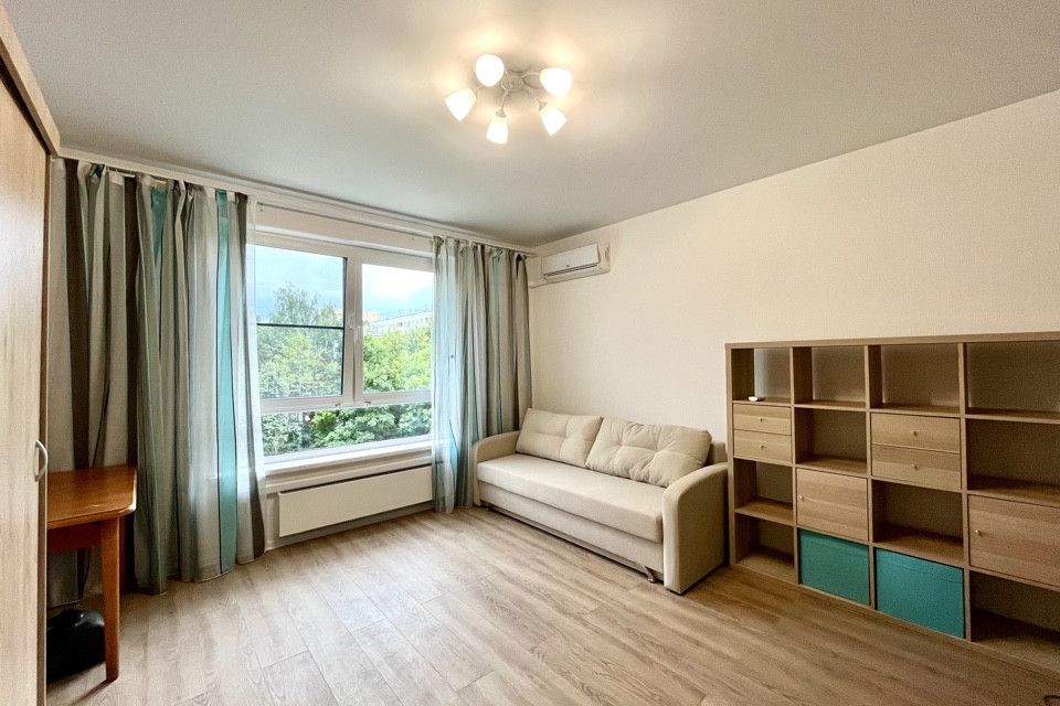 Продаётся 1-комнатная квартира, 42.4 м²