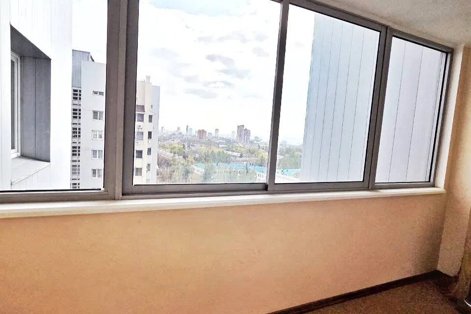Продаётся 4-комнатная квартира, 100 м²