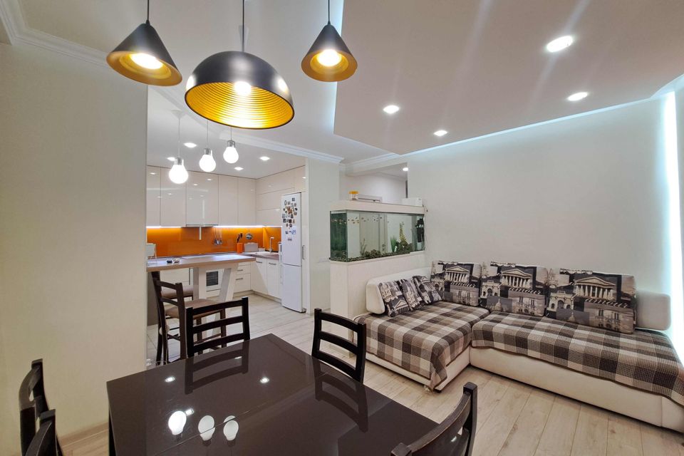 Продаётся 3-комнатная квартира, 87 м²
