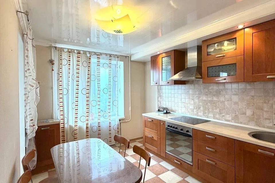 Продаётся 3-комнатная квартира, 68.1 м²