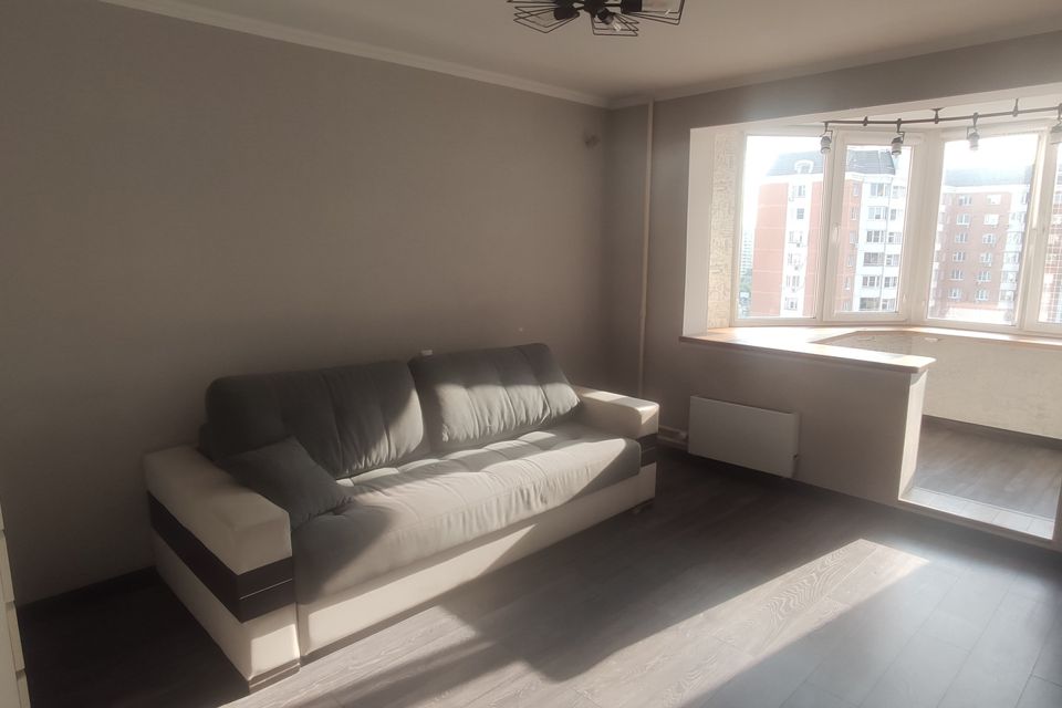 Продаётся 2-комнатная квартира, 60.4 м²