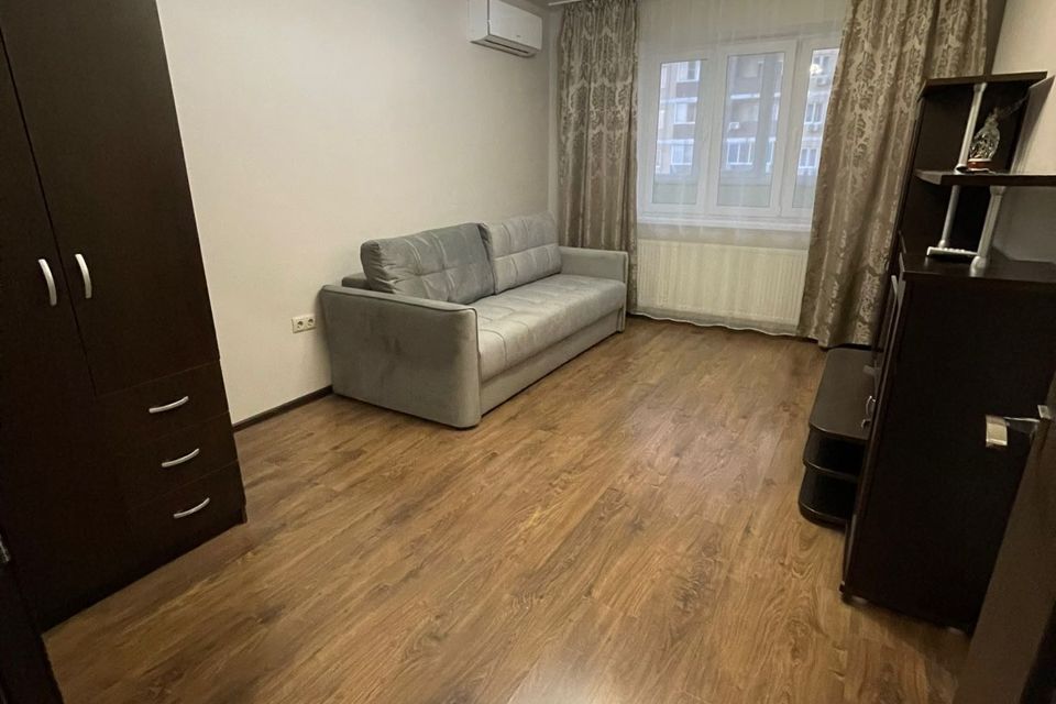 Продаётся 1-комнатная квартира, 45 м²