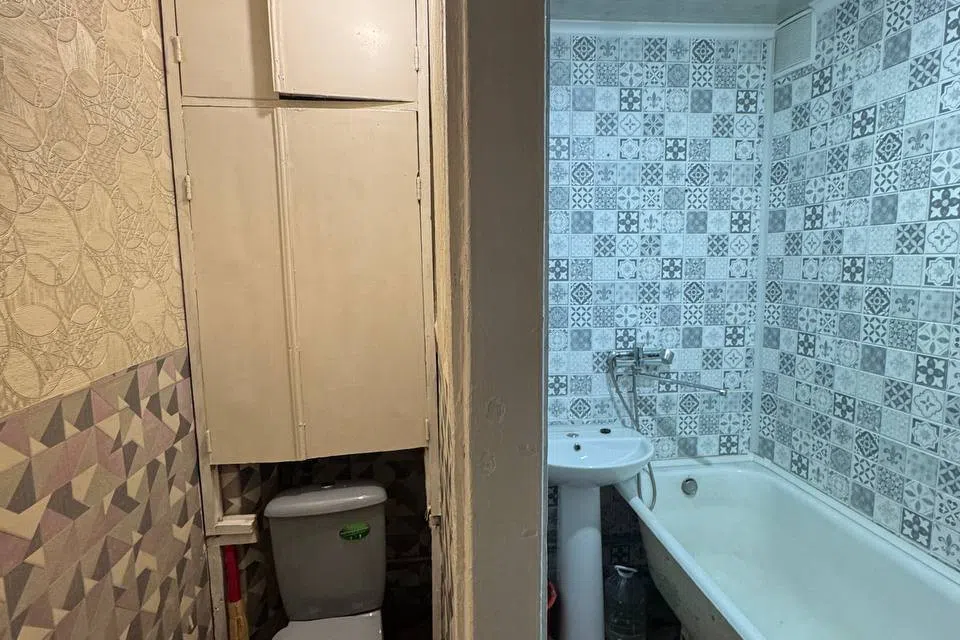 Продаётся 3-комнатная квартира, 48 м²
