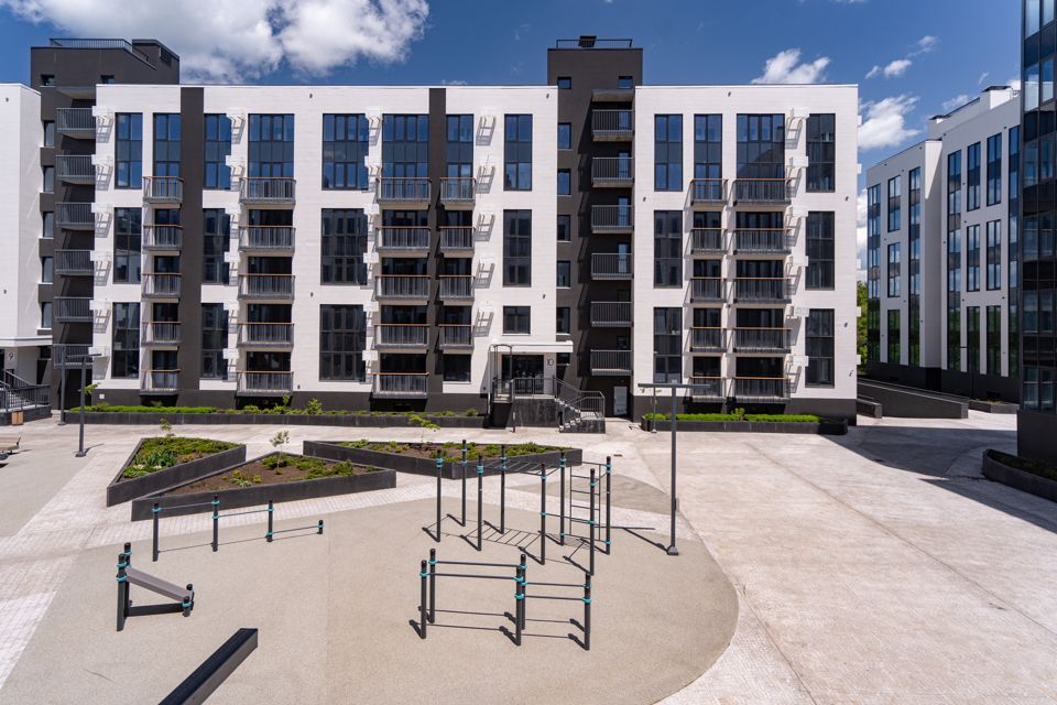 Продаётся 1-комнатная квартира, 67.89 м²