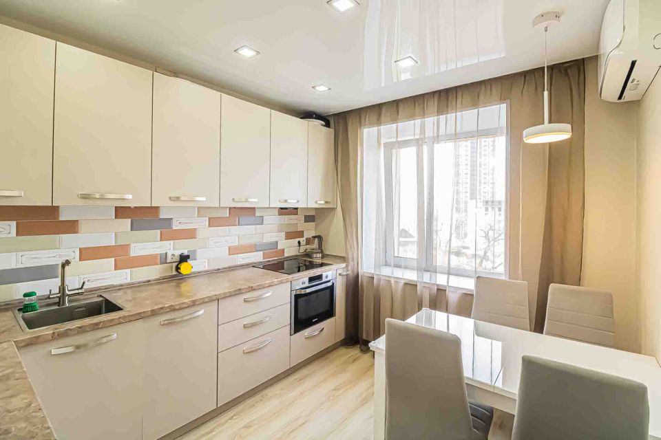 Продаётся 2-комнатная квартира, 58.6 м²