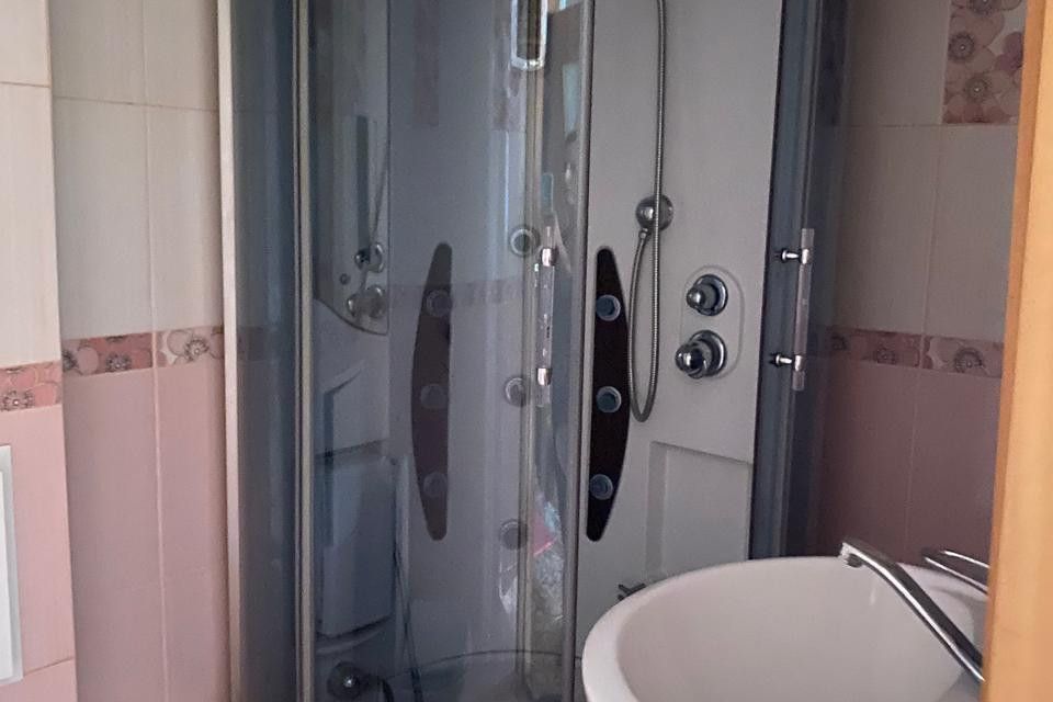 Продаётся 1-комнатная квартира, 35.9 м²