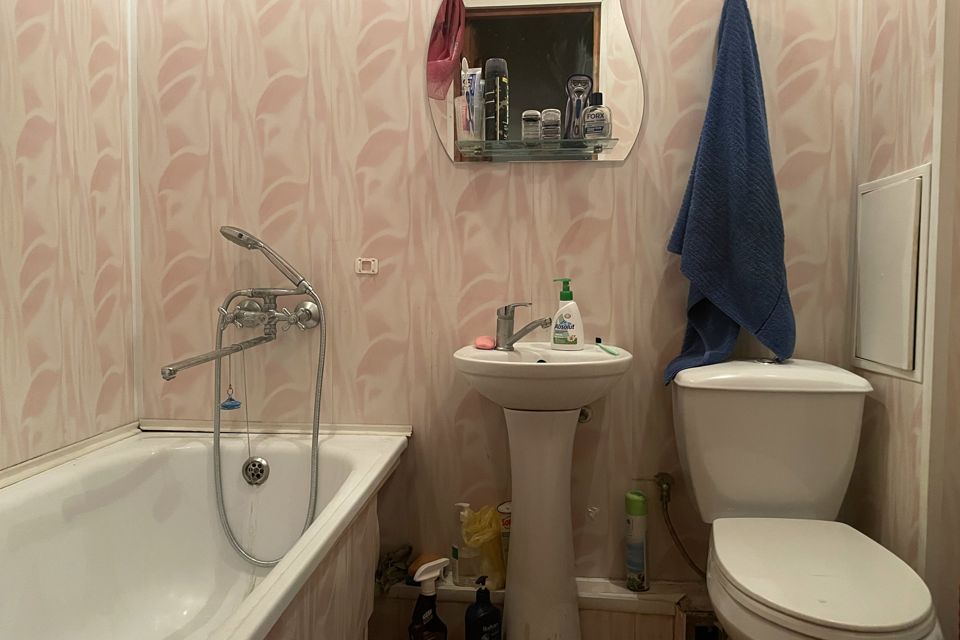 Продаётся 3-комнатная квартира, 47 м²