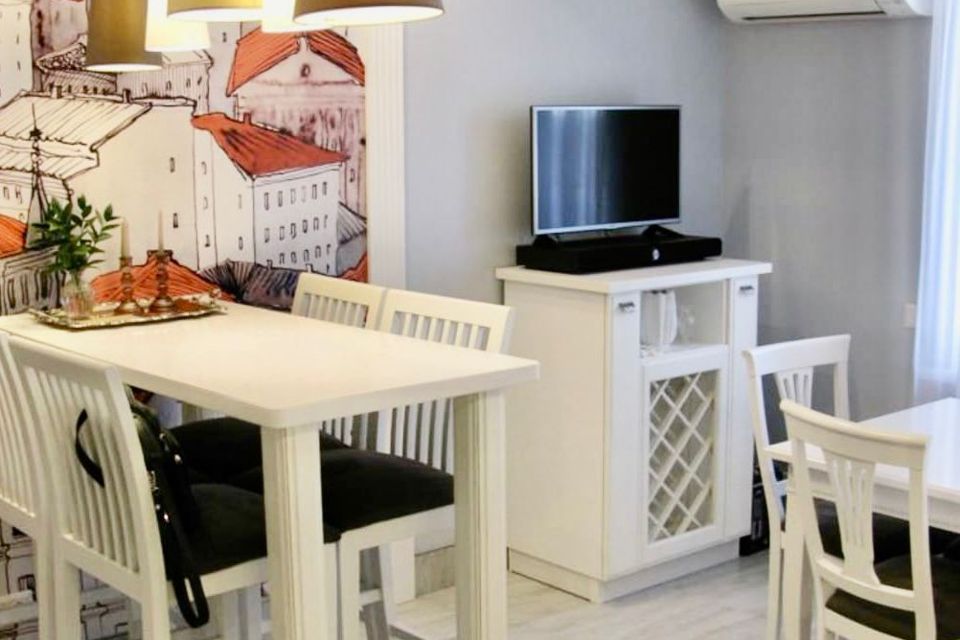 Продаётся 3-комнатная квартира, 108.7 м²