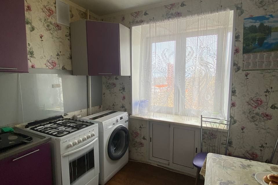 Продаётся 3-комнатная квартира, 58.6 м²