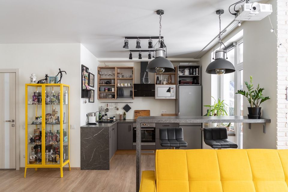 Продаётся 2-комнатная квартира, 69.6 м²