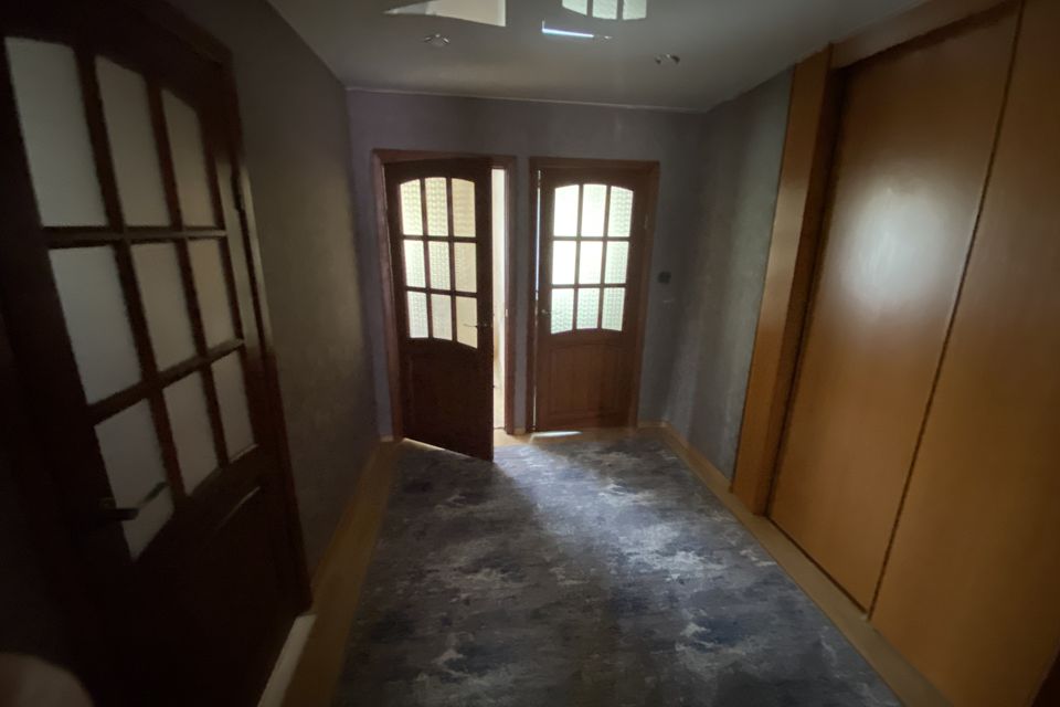 Продаётся 4-комнатная квартира, 83.9 м²