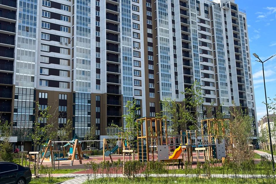 Продаётся 1-комнатная квартира, 49.3 м²