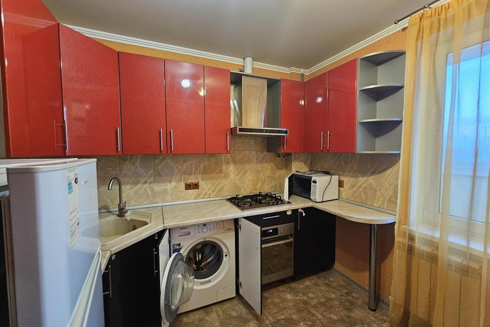 Продаётся 1-комнатная квартира, 42 м²